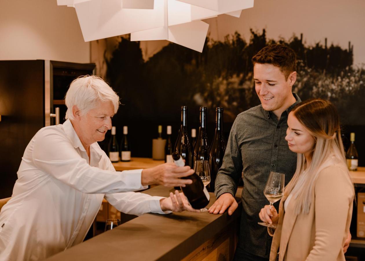 Weinzuhause Hotel-Restaurant-Vinothek Mommenheim ภายนอก รูปภาพ