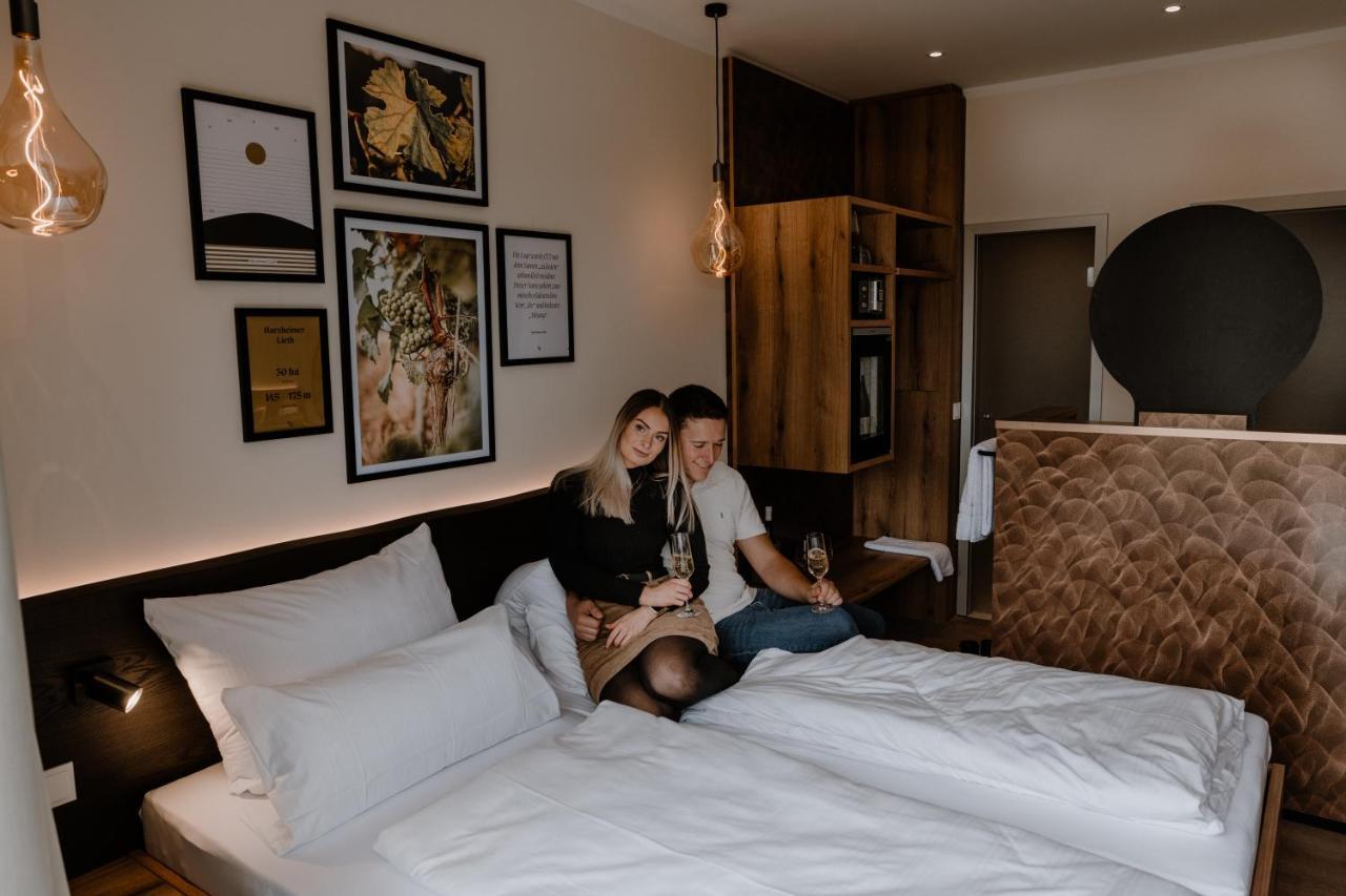 Weinzuhause Hotel-Restaurant-Vinothek Mommenheim ภายนอก รูปภาพ