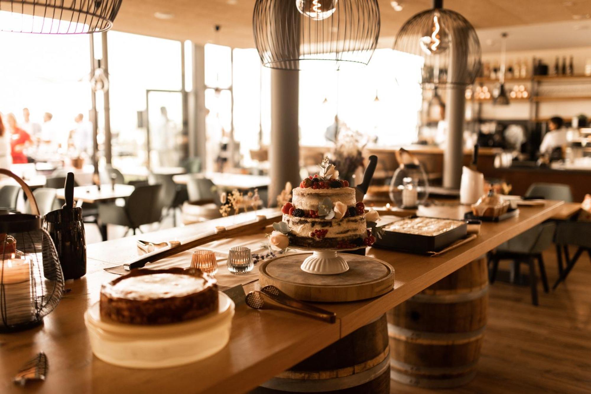Weinzuhause Hotel-Restaurant-Vinothek Mommenheim ภายนอก รูปภาพ